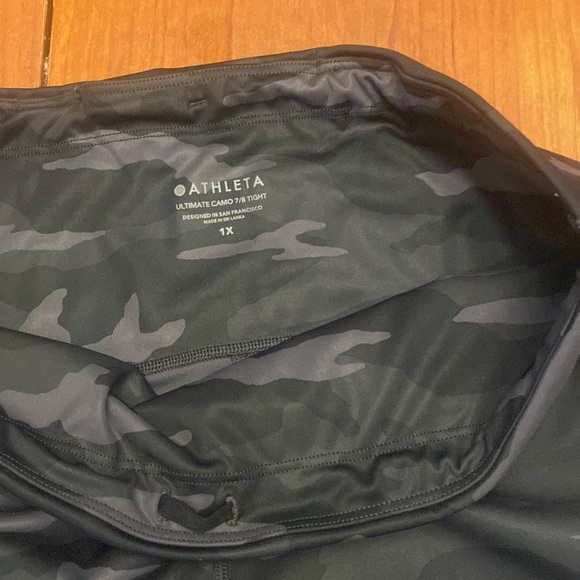 Athleta Ultimate Camo 7/8 Tight, 1X - Picture 5 of 7